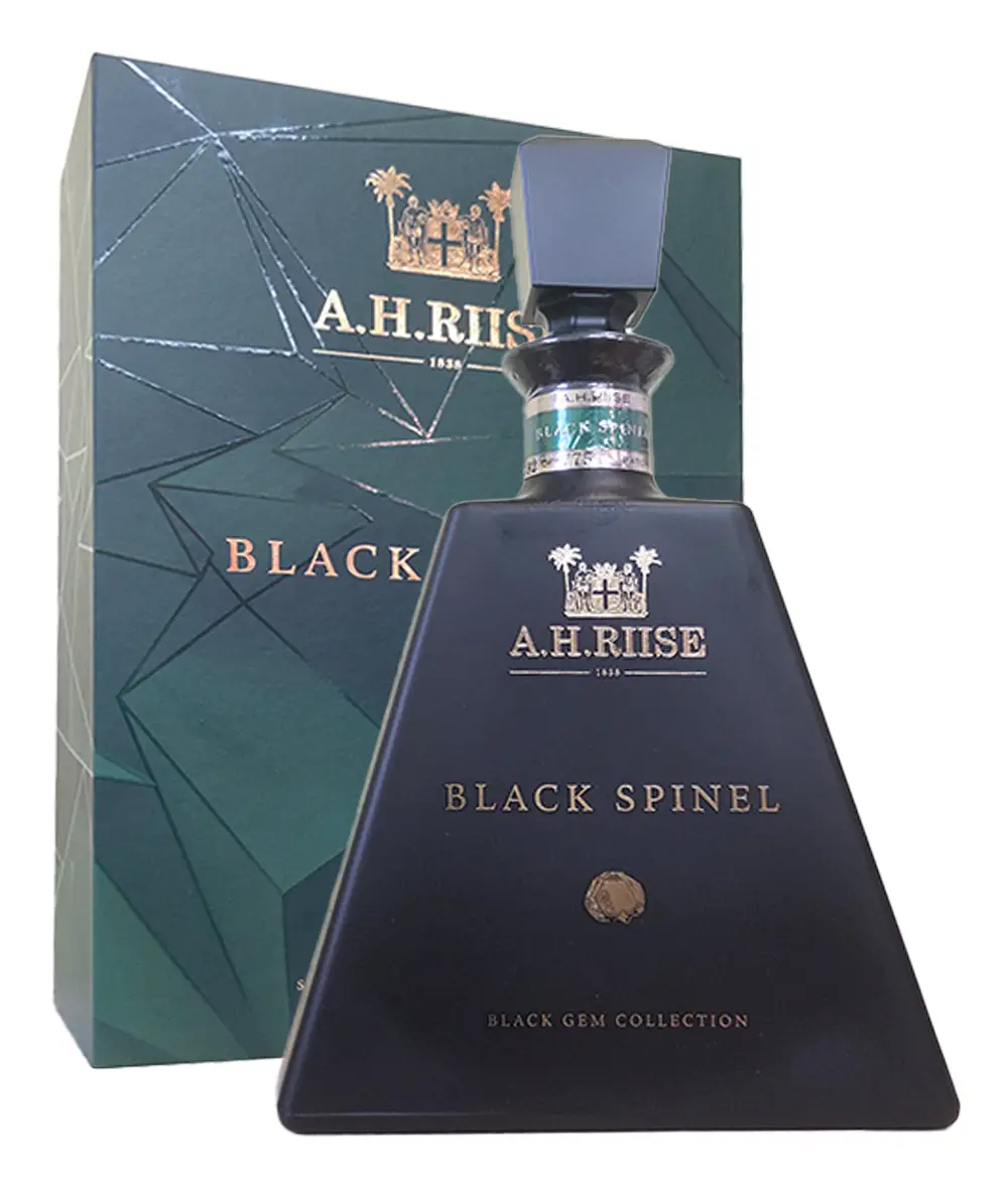 A.H. Riise Black Spinal Gem Collection 0,7l 46,1% GB